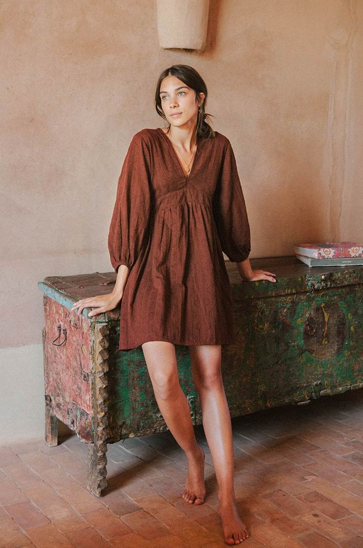 Slow fashion that is good for your soul! Our ALMA Mini Dress combines elevated sophistication with a comfortable fit and super soft, gorgeous textured cotton. The slip-on-and-go style was designed to be worn from day to night - a perfect versatile addition to your 'simple life' capsule wardrobe. Sophisty-comfy is what we call it at ROVE and we are obsessed! Our ALMA dress is lined in the skirt and comes in 4 gorgeous warm colours that feel like home. ⌵ Sizing Choose the size that best matches yo Brown Dress, Comfortable Fashion, Slow Fashion, Cotton Dresses, Capsule Wardrobe, Designer Dresses, A Woman, Short Dresses, Fashion Inspo