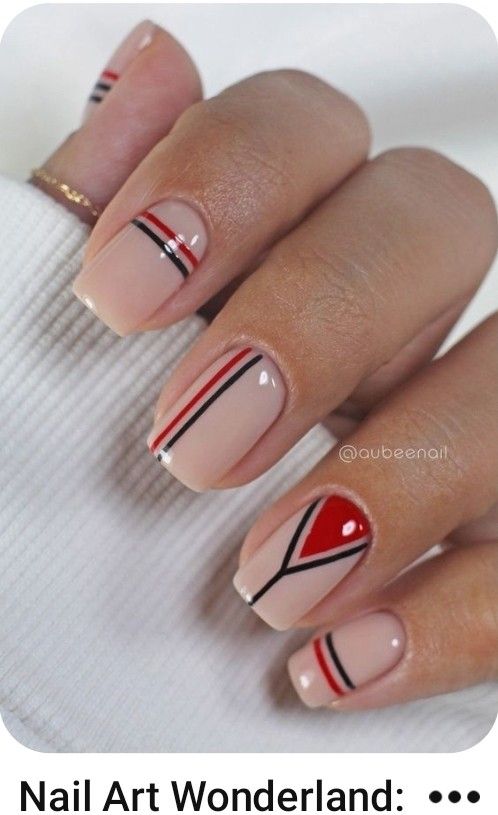 Nails Geometric Design Minimal, Easy Nail Line Designs, Geometric Gel Nail Designs, Simple Nail Design Lines, Line Art Design On Nails, Straight Lines Nail Art, Lined Nail Art, Stylish French Tip Nails, Easy Line Designs Nail Art