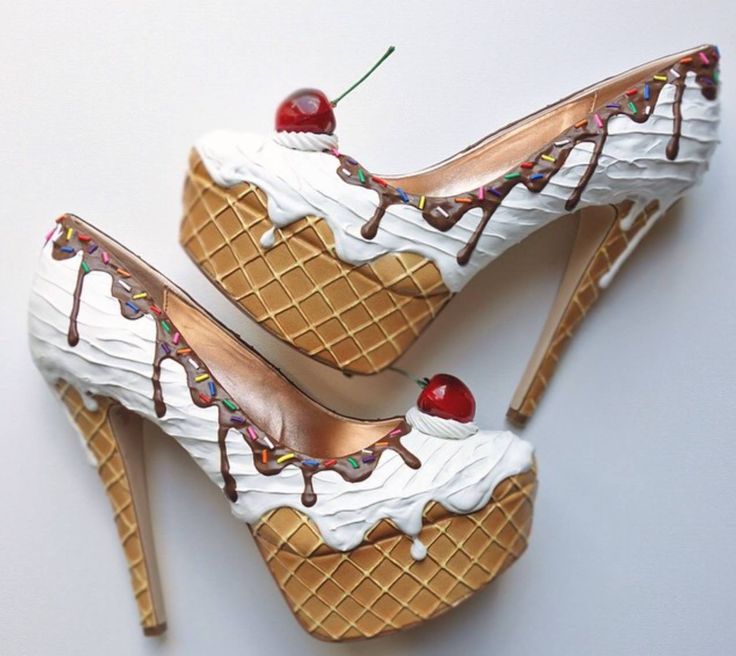 Shoe Bakery: You scream, I scream, we all scream for ice scream! Funky Wedding Bouquets Ice Cream Shoes, Funky Shoes, Unique Shoes, Shoe Art, Fabulous Shoes, Crazy Shoes, Shoe Game, Beautiful Shoes, Shoes Wedges