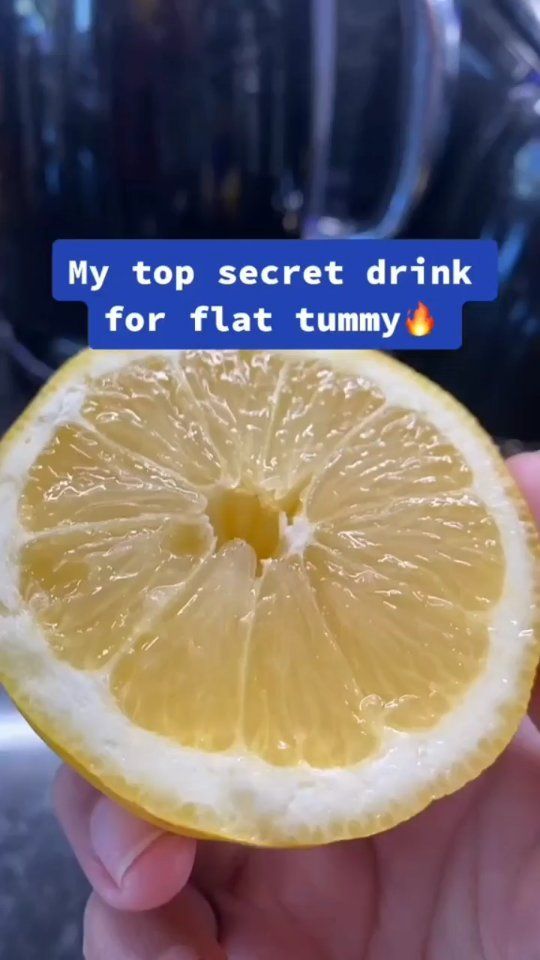 21smoothiedetox on Instagram: Drink Every Morning For Weight Lose 👉 FOLLOW @21smoothiedetox for detox smoothie recipes to burn belly fat fast and regain confidence ✍️… Drink To Get Rid Of Belly, Flatten Stomach In A Week Drinks, Bloated Belly Remedies Fast, Vaca Outfits, Flat Tummy Drink, Smoothie Diet Recipes, Belly Fat Loss Drinks, How To Get Slim, Flat Belly Smoothie