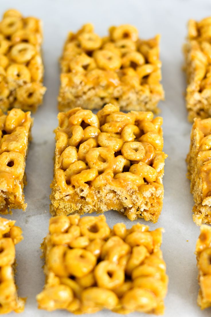 several squares of cereal bars are arranged in rows