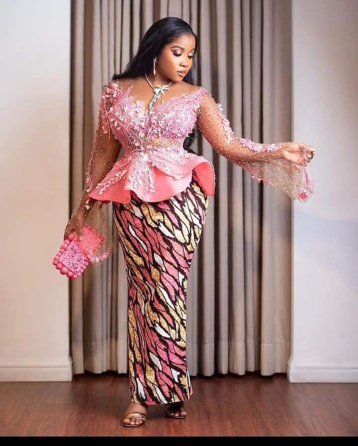 Pink Ankara, Skirt With Blouse, Veekee James, Pink Prom Dresses Mermaid, Ankara And Lace, Ankara Styles For Women, Nigerian Lace Styles Dress, Ankara Long Gown Styles, African Lace Styles