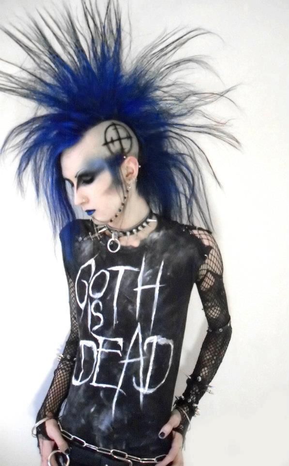 "Goth is Dead" deathrocker Trad Goth Outfits, Deathrock Fashion, Hardcore Style, Retro Goth, Goth Guys, Goth Subculture, Trad Goth, Goth Hair, Arte Punk