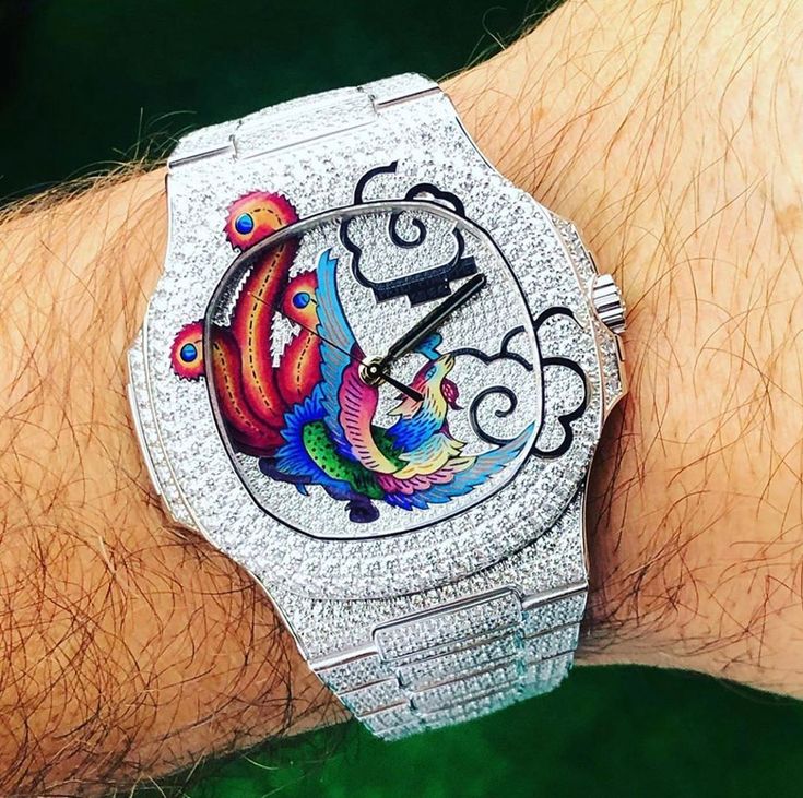 “Phoenix Patek 🦜🦜🦜” 〰️ ? Patek Watches, Wealthy Lifestyle Luxury, Fancy Watches, Expensive Jewelry Luxury, Rare Birds, Expensive Watches, Smart Watches Men, White Gold Set, Fashion Suits For Men