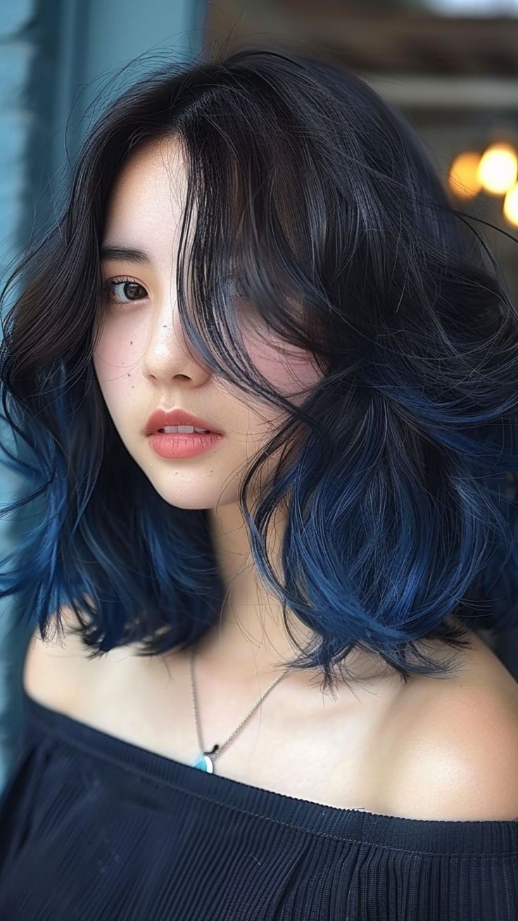 Unique Color Hair Ideas, Blue Balayage On Black Hair, Black Hair With Blue Tips, Inner Hair Color, Black Hair Blue Tips, Black Tips Hair, Blue Hair Tips, Blue Balayage Hair, Blue Hair Balayage