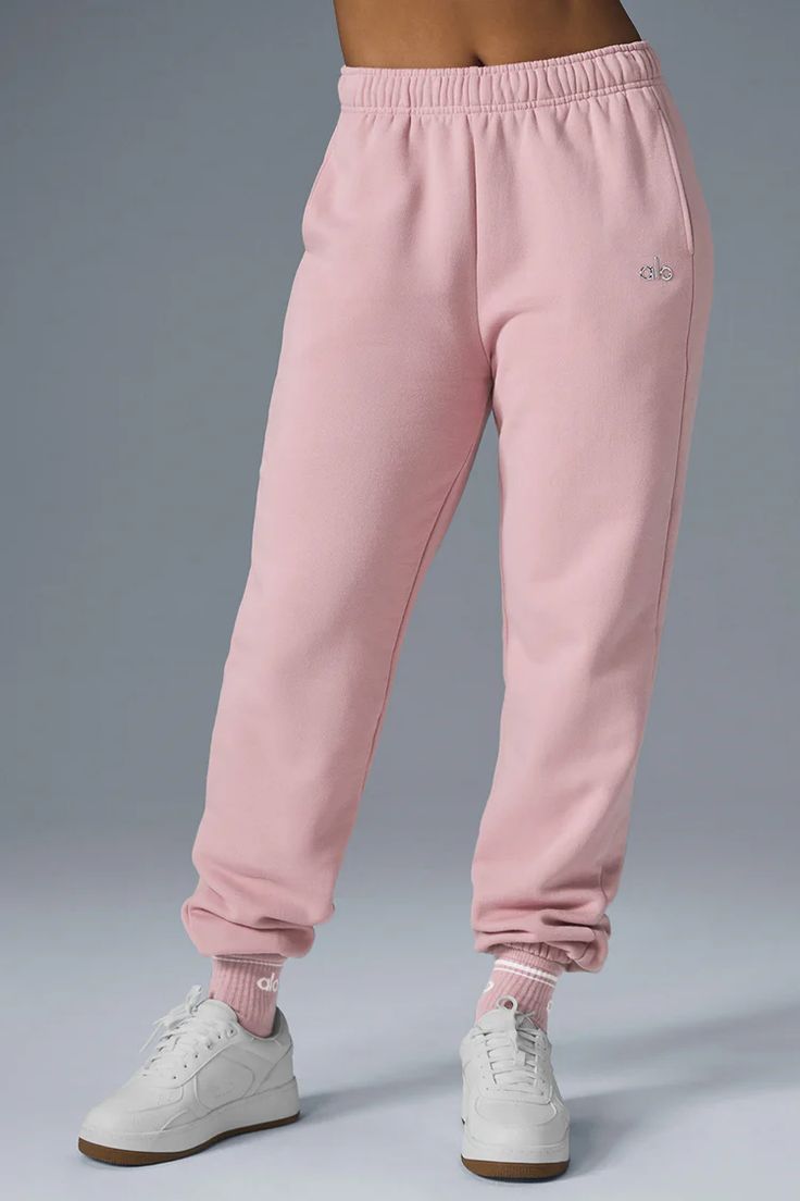 Accolade Sweatpant - Eclipse Blue | Alo Yoga Oversized Comfortable Joggers For Loungewear, Oversized Sweatpants With Ribbed Waistband For Lounging, Casual Oversized Joggers With Elastic Waistband, Oversized Athleisure Joggers For Lounging, Oversized Casual Joggers With Elastic Waistband, Comfortable Oversized Joggers With Ribbed Waistband, Oversized Comfortable Joggers With Ribbed Waistband, Trendy Sweatpants For Lounging, Basic Loungewear Pants With Elastic Cuffs