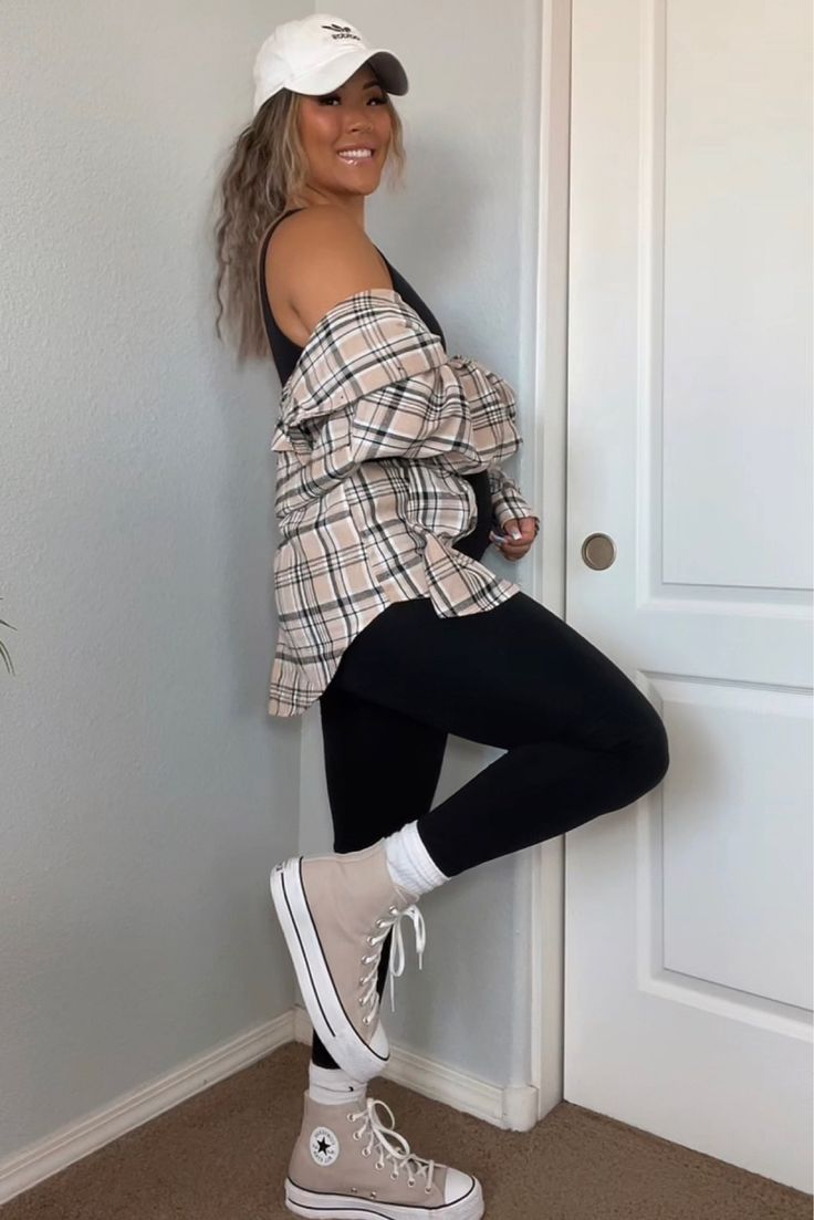 Cute Fall Casual Work Outfits, Tan Platform Converse Outfit, Teacher Outfits Platform Converse, Long Socks And Tennis Shoes, High Top Sneakers With Leggings, Tan High Top Converse Outfit, What To Wear With Converse Platforms, Cute Outfits To Wear With Converse, Womens Chuck Taylors Outfit