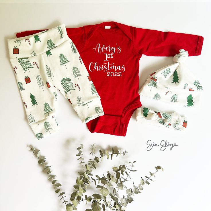 "Most orders ship out in 1-3 business days! Free domestic shipping on orders over $35. This adorable outfit is perfect for the new little one. It features a gender neutral Christmas fabric along with a red bodysuit with white text. ♥ SIZING When in doubt, please size up PreemieChest: 13.75\" Waist: 14\" Height: 17.5\" Inseam: 5\" NewbornChest: 15.5\" Waist: 16\" Height: 20.5\" Inseam: 6.75\" 3 MonthChest: 17\" Waist: 17.5\" Height: 24\" Inseam: 8.5\" 6 MonthChest: 18\" Waist: 18.5\" Height: 27\" Newborn Christmas Outfit, Baby Coming Home Outfit, Neutral Christmas, Best Gift Ever, Newborn Christmas, Outfit Christmas, Red Bodysuit, Baby Christmas Outfit, Baby Christmas