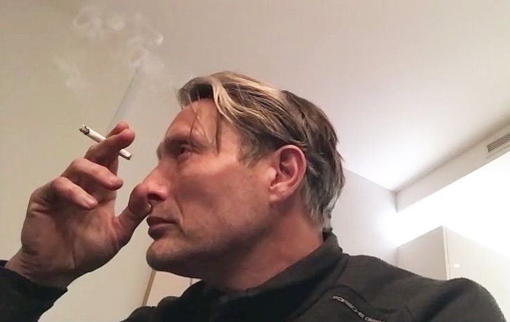 lara on Twitter: "no thoughts head empty just mads mikkelsen smoking during interviews… " Will Graham, Hugh Dancy, Hannibal Lecter, Mads Mikkelsen, Martin Scorsese, The Perfect Guy, Dream Guy, Pretty Men, Reaction Pictures