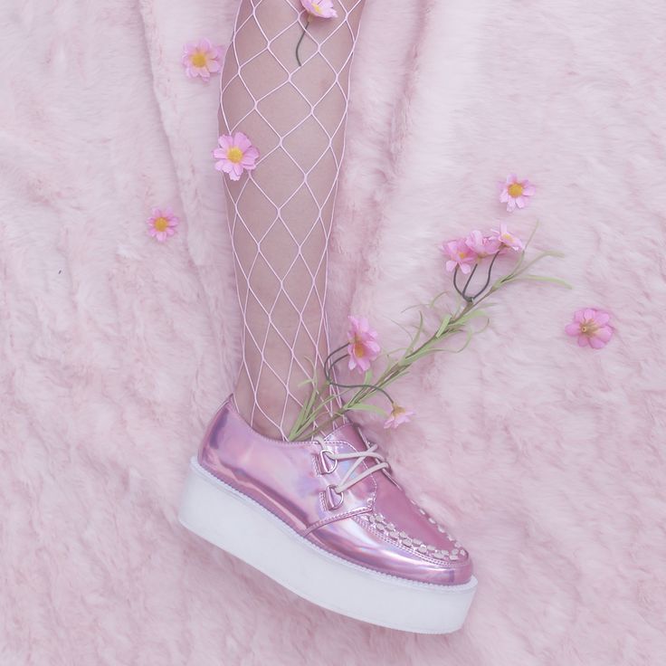 PINK FISHNET STOCKING Fishnets Aesthetic, Flower Kawaii, Pink Fishnets, Pale Aesthetic, Fairy Baby, Glitter Rosa, Pink Fish, Baby Pink Aesthetic, Pastel Pink Aesthetic