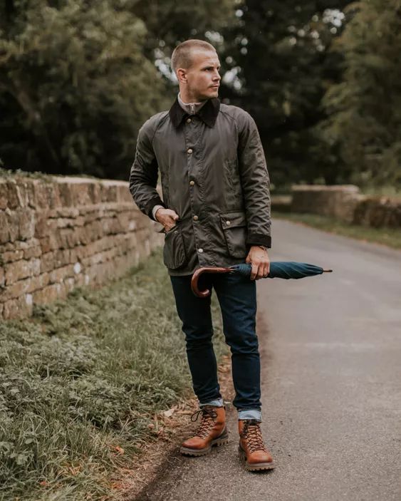 Barbour Ashby Outfit, Barbour Outfit Men, British Winter Outfits, Barbour Style Men, British Old Money, Rugged Gentleman Style, Sloane Ranger Style, Barbour Jacket Outfit, Barbour Jacket Mens