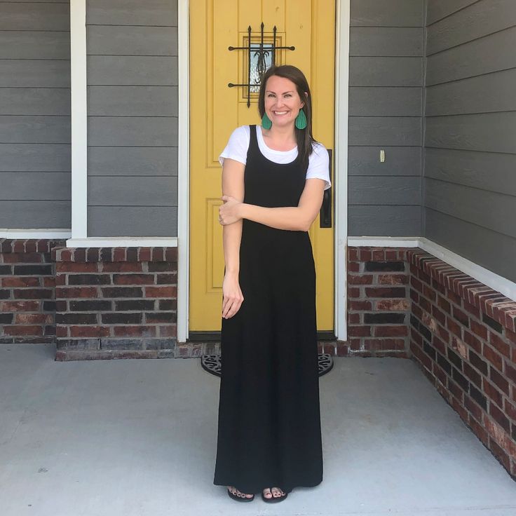 How To Style a Maxi Dress - Girl, You Can Do This! Dress Layering Outfit, Maxi Dresses For Girls, Style A Maxi Dress, Maxi Dress Layering, Black Maxi Dresses, How To Style A Maxi Dress, Dress Layering, Long Black Maxi Dress, Maxi Dress Collection