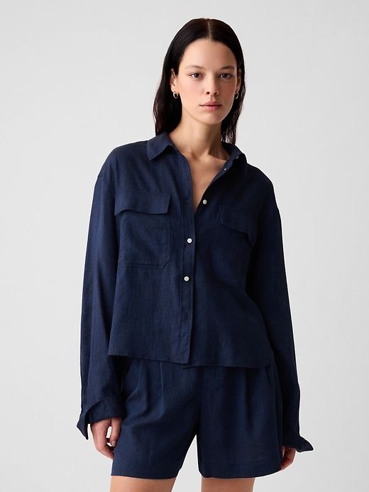 Oversized Linen Cropped Shirt Gap Linen Summer Shirt, Gap Linen Button-up Tops, Gap Linen Button-up Shirt, Gap Linen Shirt For Spring, Gap Linen Spring Shirt, Gap Linen Shirt With Relaxed Fit, Gap Relaxed Fit Linen Shirt, Gap Linen Tops For Workwear, Spring Linen Shirt By Gap