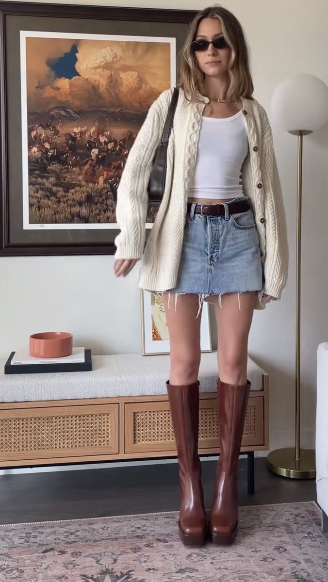 Late 20s Fall Fashion, Intro To Fall Outfits, Denim Shorts And Boots Outfit Fall, Fall Outfits With Western Boots, Fall In Hot Weather Outfits, 20 Year Old Style, Cute And Casual Fall Outfits, Christmas Break Outfits, Girly Fall Fashion