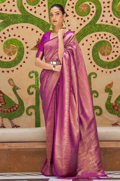 Glamorous Saree, Kanjivaram Sarees Silk, Purple Saree, Handloom Fabric, Casual Saree, Art Silk Sarees, Ethnic Outfits, Kanjivaram Sarees, Kanchipuram Saree