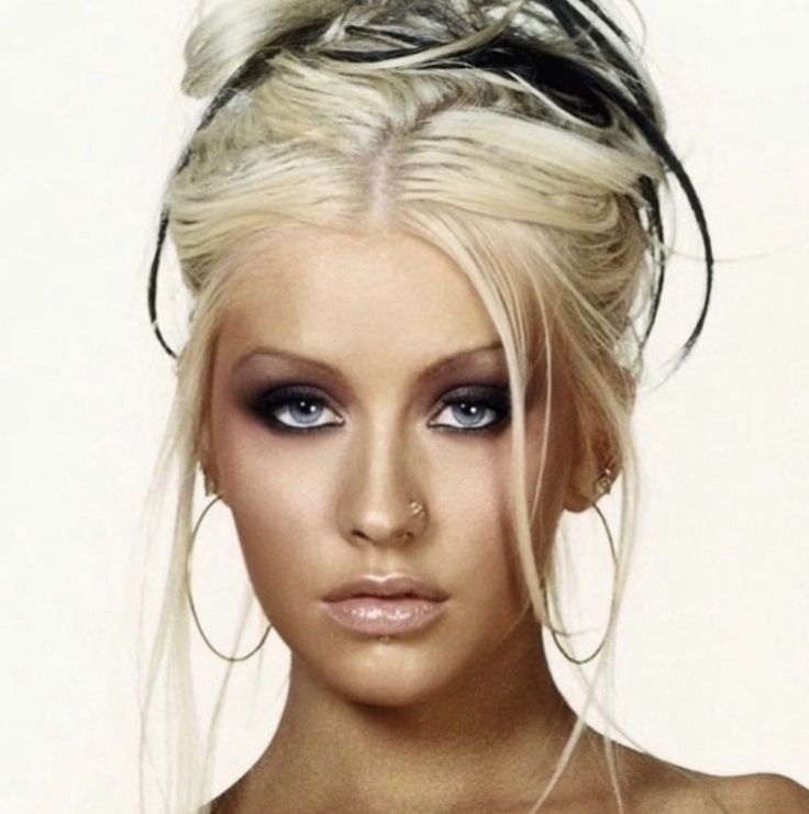 Christina Aguilera 2000s, 2000s Makeup Looks, Y2k Makeup, 90s Makeup, Christina Aguilera, Staten Island, Pretty Makeup, Cute Makeup, 2000s Fashion