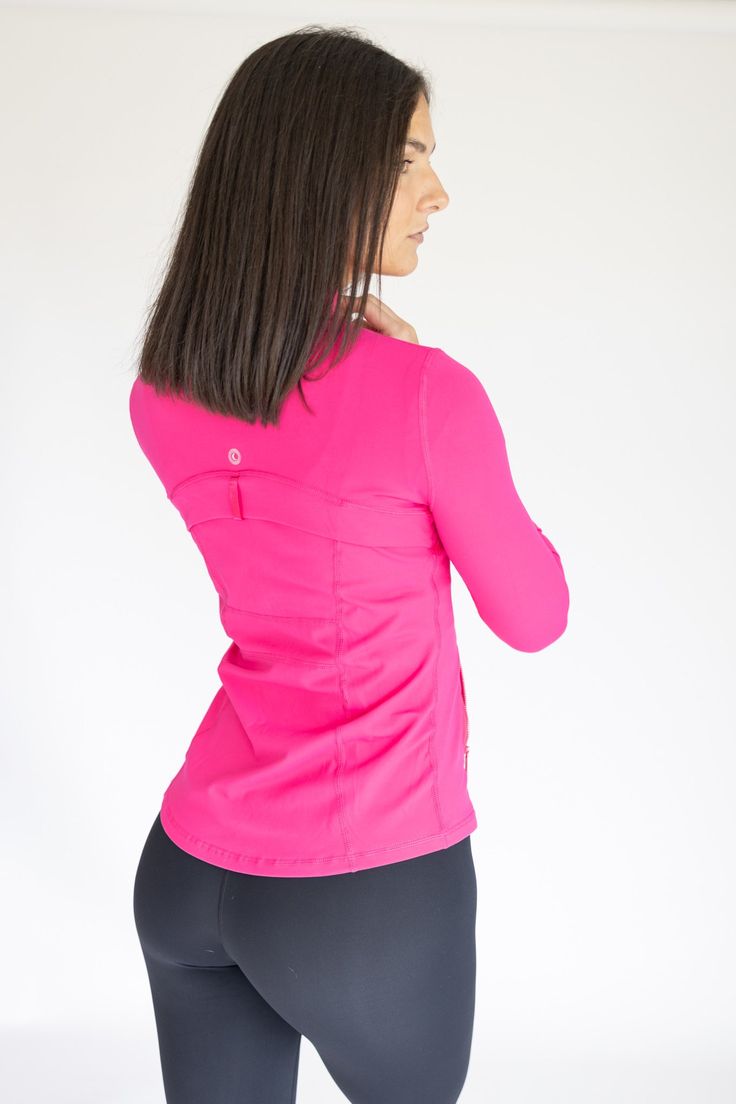 IDEAL FOR: Yoga + Barre + Pilates, Everyday wear on it's own over your favorite tank top or sports bra! FEELS LIKE: Lightweight, Slim fitting & hits right above the hips. Thumbholes keep the sleeves in place, and the back ventilation keeps you cool for all your favorite activities. Zipped pockets to make sure things stay put! WHY WE LOVE THEM: This is the perfect layering zip up for the gym, or running errands around time. The stitching hugs your body in all the right places! BONUS: Looks just l Pilates Everyday, Barre Pilates, Yoga Barre, Live In The Now, Hug You, Sports Leggings, Jacket Sale, Zip Jacket, Keep Your Cool