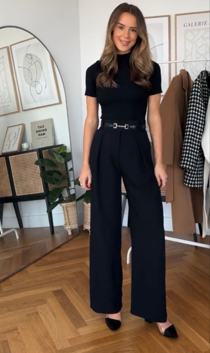 Black Smart Outfit Women, Nyc Corporate Fashion, Black Business Dress Professional, Formal Interview Outfit Woman Classy, Law Intern Outfits Women, Business Professional Outfits For Women Skirt, Professional Cocktail Dress, Stylish Smart Casual Outfits, Formal Black Trousers Outfit Women