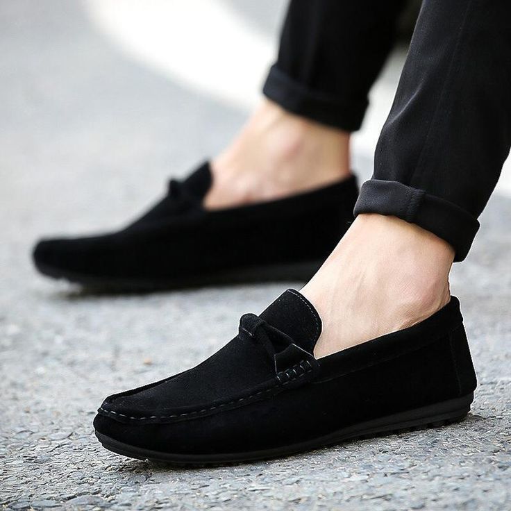 Boy Shoes Pic, Shoes Pic, Romantic Decorations, Best Loafers, New Style Shoes, Mens Business Casual Outfits, Mens Business, Alphabet Wallpaper, Men Stylish Dress