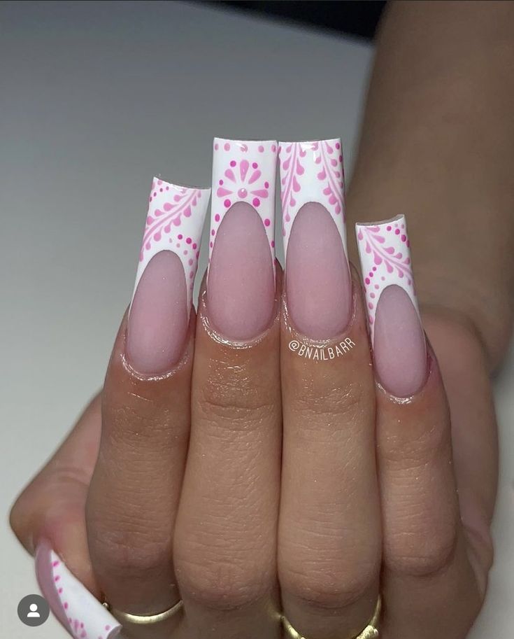 Pink Mexican Nails, Mexican Nails Designs Mexico, Summer Nail Sets, Mexico Nails Designs, Charro Nails, Mexico Nail Ideas, Mexican Inspired Nails Mexico, Mexico Inspired Nails, Name Nails