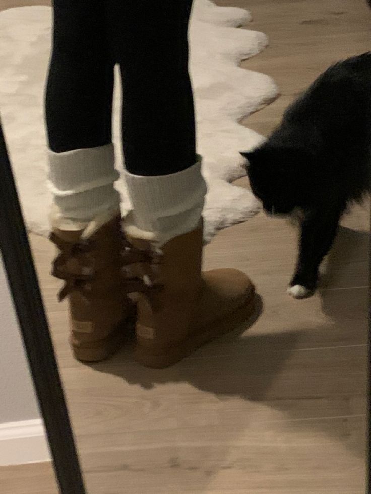 Ugg Ribbon Boots Outfit, Bailey Bow Uggs Aesthetic, Black Bow Uggs Outfit, Bailey Boot Uggs Outfit, Ugg Boots With Bows Outfit, Ugh Bailey Bow Outfit, Black Bailey Bow Uggs Outfit, Ugg High Boots Outfit, Bailey Ugg Boots Outfit