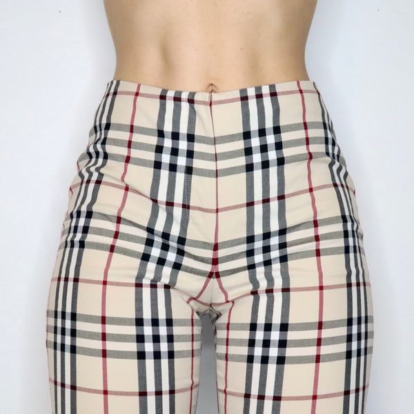 Y2K BURBERRY Nova Check Flare Pants (S) Preppy Academia Aesthetic, Burberry Pants, Burberry Plaid, Preppy Academia, Low Rise Flare Jeans, Pants Fit, The 2000s, Academia Aesthetic, Burberry London