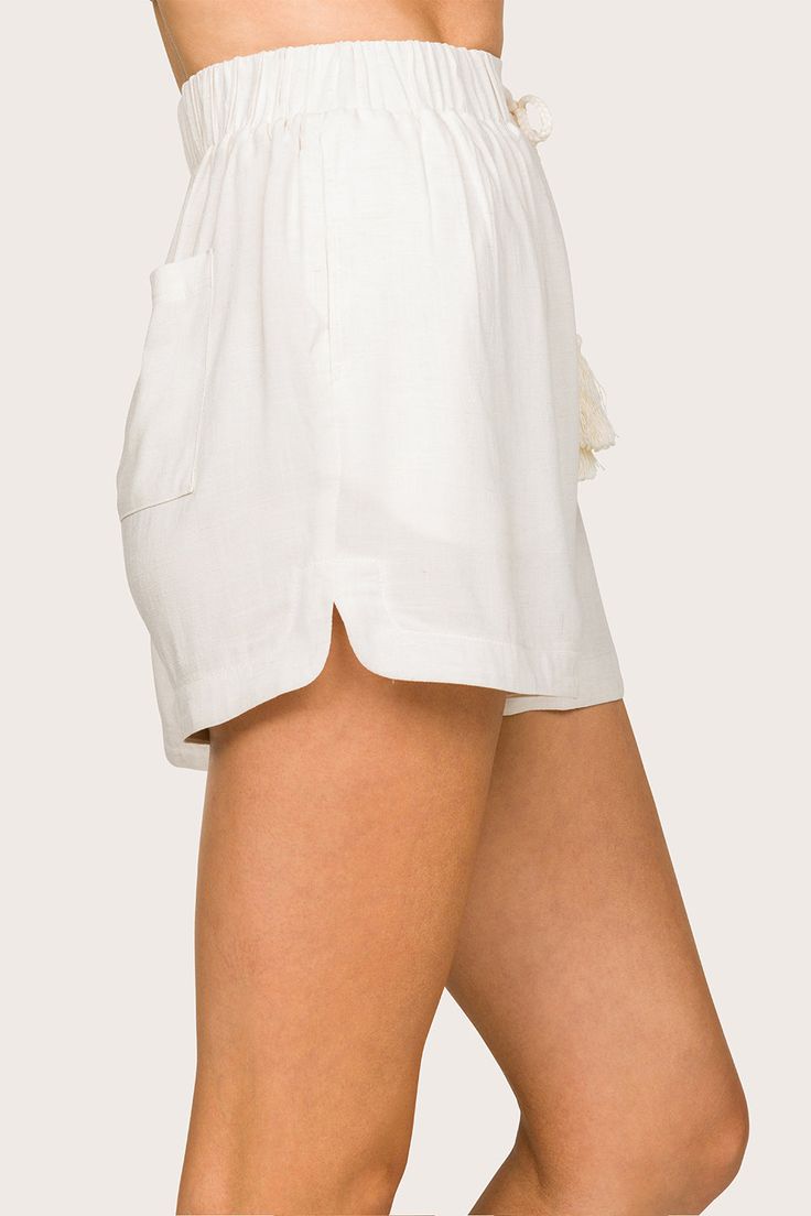 A linen blend short is the ultimate summer staple. With a loose fit, a high-rise waist, and a longer inseam, these shorts are a perfect balance of comfort and style. Casual Bermuda Shorts With Built-in Shorts For Daywear, Chic Linen Bottoms With Short Inseam, Linen Bottoms With Built-in Shorts For Vacation, Chic Linen Summer Bottoms, Summer Wide Leg Shorts With Built-in Shorts, High-waisted Linen Shorts For Daywear, Linen Shorts For Daywear In Spring, Linen Shorts For Spring Daywear, Chic Linen High-waisted Shorts