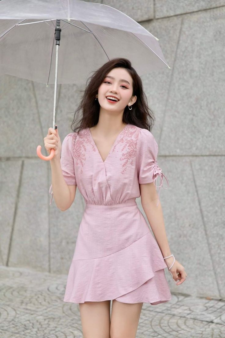 V Neck Short Dress, Gaun Koktail, Dress Sites, Cotton Short Dresses, Girls Dress Outfits, Stylish Short Dresses, Fashion Tops Blouse, Cute Pastel, Korean Fashion Dress