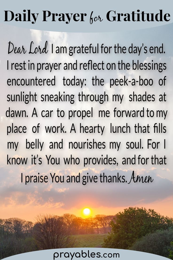 an image with the words daily prayer for gratitude on it, in front of a sunset