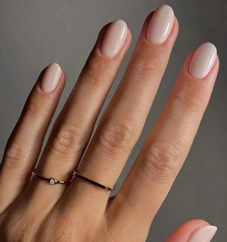 White Fake Nails, Press On Nails White, White Press On Nails, Milky White Nails, Nails Solid Color, White Almond Nails, Press On Nails Almond, Nails Solid, Natural Nails Manicure