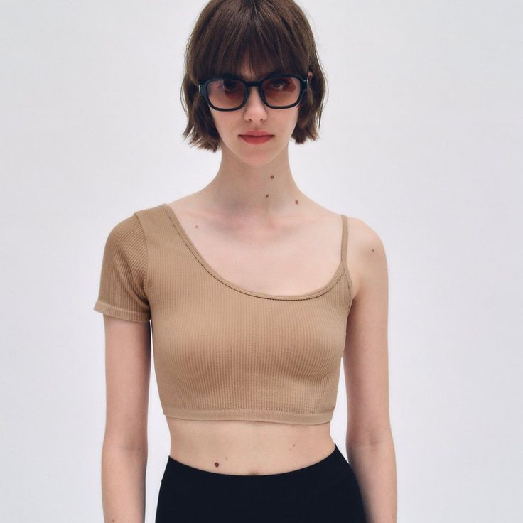 Nwt Zara Seamless Crop Top Beige-Pink | 7901/340 Xs-S A07 Stretch Low-cut Tops Bra Friendly, Stretch Low-cut Bra Friendly Top, Casual Seamless Crop Top Bra, Scoop Neck Bra For Spring, Zara Tops With Built-in Bra For Spring, Low-cut Bra Friendly Top, Fitted Low-cut Seamless Tank Top, Solid Color Low-cut Bra-friendly Top, Zara Summer Tops With Built-in Bra