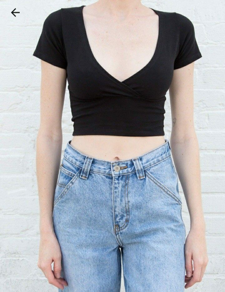 Brandy Melville Amara Top, Amara Top, Gina Top, Zelly Top, Brandy Melville Usa, Family Fashion, Turtle Neck Top, Short Sleeve Top, Cotton Tops