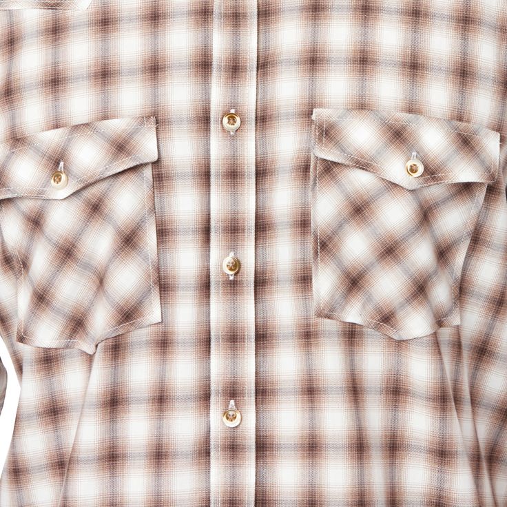 When it comes to western shirts, the Valley or "El Valle" has been well-tested for long-lasting comfort and quality. Named after the Rio Grande Valley, this long-sleeve western comes with all the tried-and-true details, including two flap pockets and a western front and back yoke. In the field or at the table, the Valley runs deep with tradition and function. Model is 6'2 and wearing size M. Rio Grande Valley, Handcrafted Boots, Western Front, Handmade Boot, At The Table, Rio Grande, Western Shirts, The Field, The Table