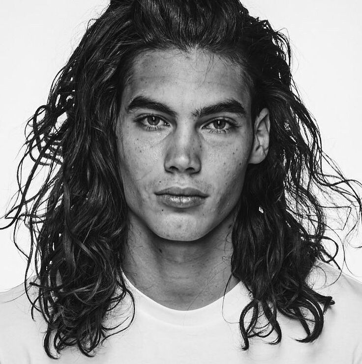 Vito Basso Vito Basso, Man With Long Hair, Photographie Portrait Inspiration, Corte De Cabelo Masculino, Portrait Inspiration, Long Hair Styles Men, Long Curly Hair, Interesting Faces, 인물 사진