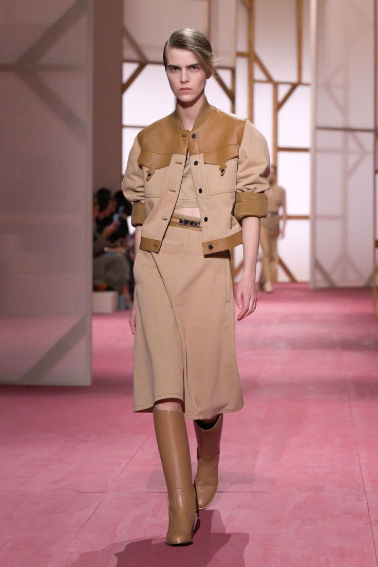 Hermes Fashion Show, Show Collection, September 2024, 가을 패션, Fashion Show Collection, Fashion Week Spring, Couture Fashion, Minimalist Fashion, Paris Fashion