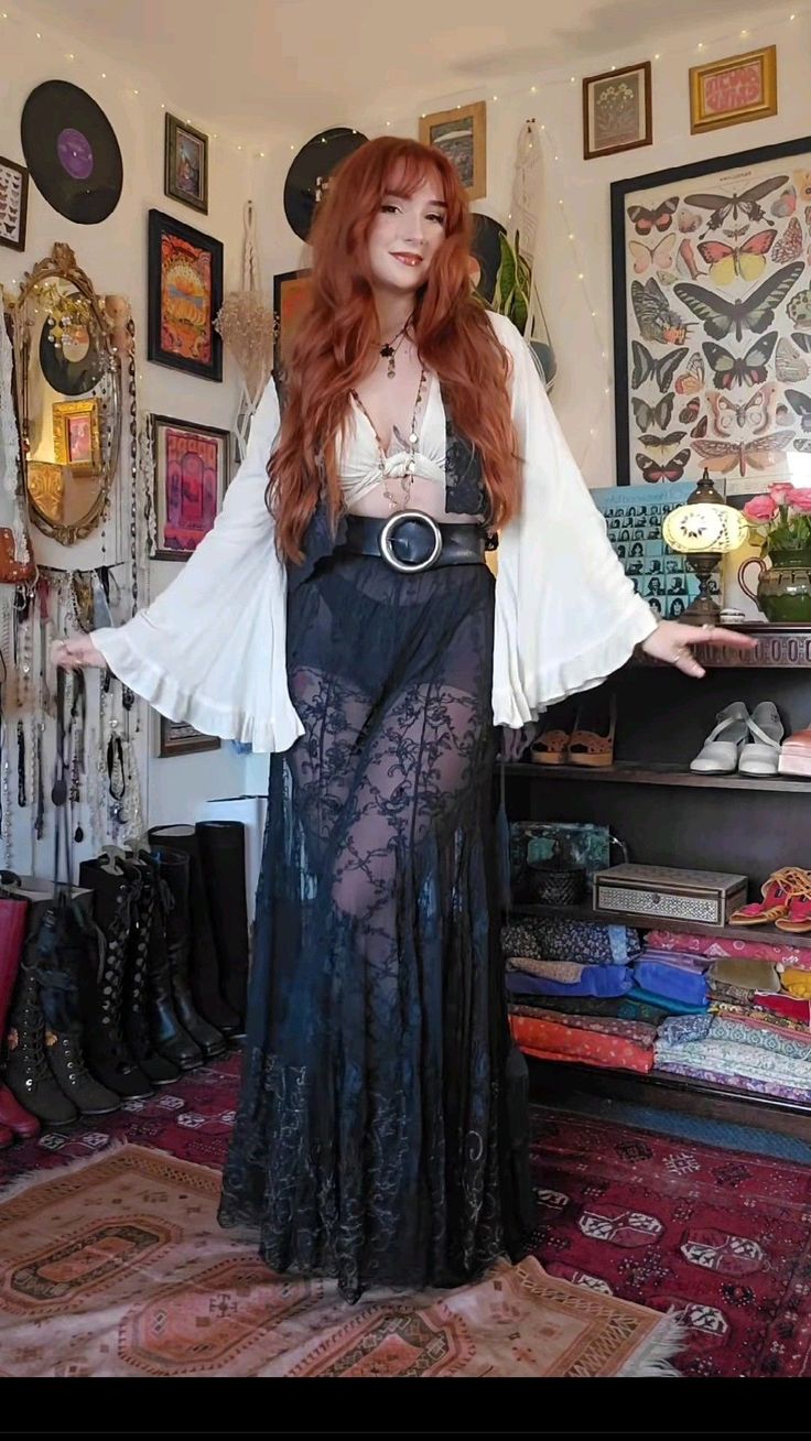 Gothic Whimsical Outfit, Crushed Velvet Outfit, Whimsigoth Witch Outfit, Whimsigoth Club Outfit, Western Goth Fashion, Gothic Boho Outfits, Cute Spooky Outfits, Dark Whimsical Outfit, Whimsy Goth Fashion