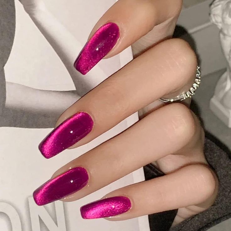 Pink Holographic Nails, Descendants Dr, Magnetic Nail Polish, Velvet Nails, Cat Eye Gel Polish, Eye Nails, Magnetic Nails, Her Nails, Cat Eye Gel