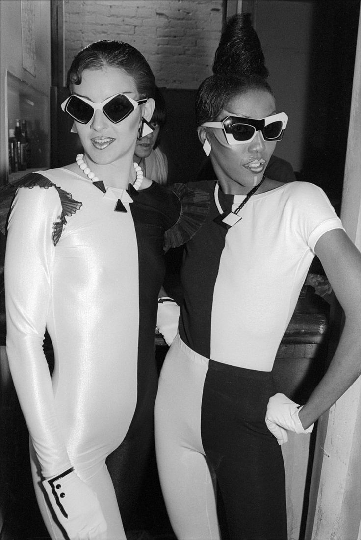 Mudd Club, Studio 54 Fashion, Look Disco, Studio 54 Party, 1970s Disco, Disco Funk, Party Pics, Fashion Archive, We Will Rock You