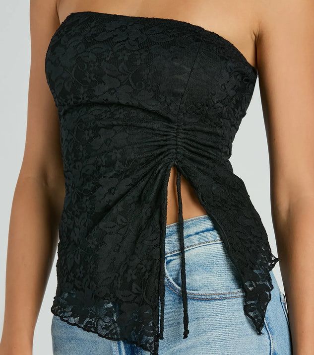 Strapless Crop Top For Festival, Summer Lace Bandeau Crop Top, Strapless Fitted Crop Top With Lace Trim, Fitted Strapless Crop Top With Lace Trim, Strapless Lace Crop Top For Party, Fitted Strapless Lace Top, Lace Bandeau Top For Spring, Spring Bandeau Lace Top, Spring Lace Bandeau Top