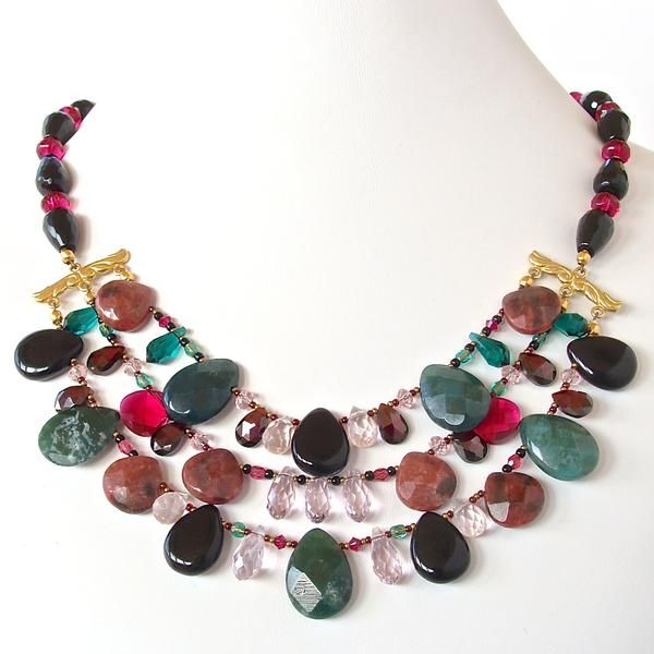 This gorgeous gemstone statement necklace is brimming with luxurious semi-precious drops. Buy this striking handmade onyx and rose quartz knockout today. Pear Shaped Diamond Necklace, Gold Leaf Necklace, Feminine Necklace, Gold Cross Necklace, Diamond Cross Pendants, Gold Diamond Necklace, Leaf Jewelry, Handmade Beaded Jewelry, Valentines Necklace