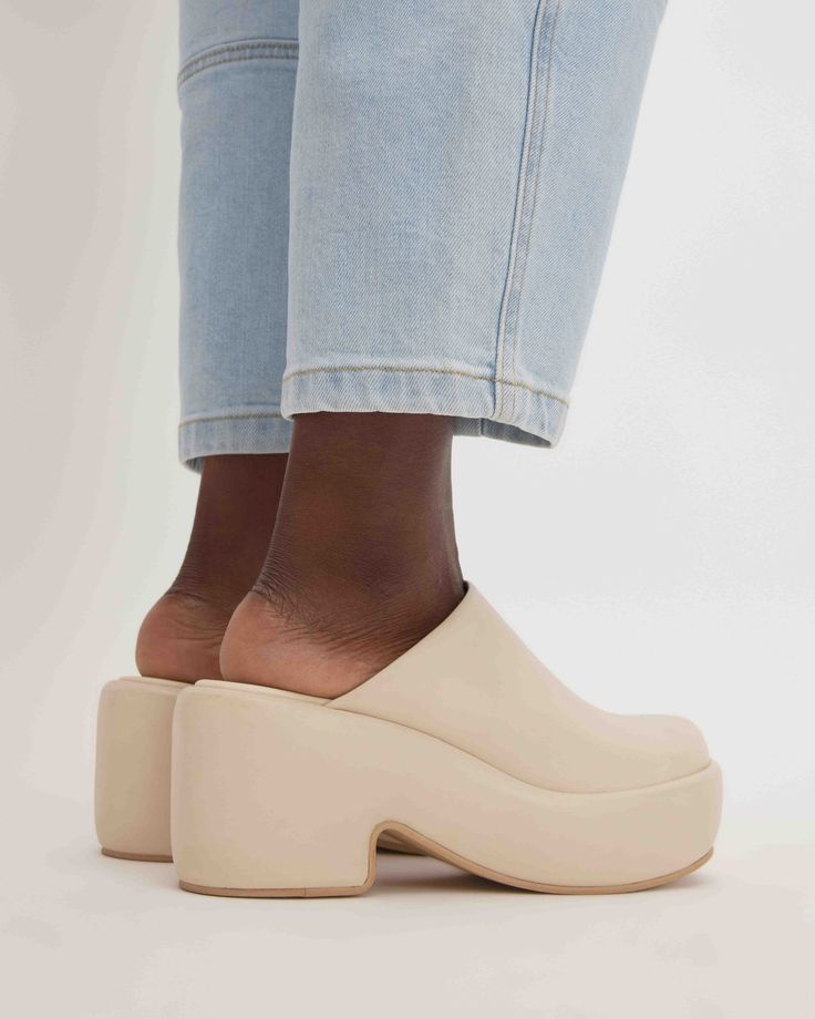 The Puffa Clog Parchment – Everlane Modern Clogs With Chunky Platform And Block Heel, Modern Chunky Platform Clogs For Spring, Modern Chunky Platform Wedge Heel Mules, Chic Spring Clogs With Chunky Platform, Chic Chunky Platform Clogs For Spring, Modern Synthetic Clogs With Block Heel, Casual Clogs With Chunky Platform And Open Heel, Casual Open Heel Clogs With Chunky Platform, Spring Chunky Platform Open Heel Clogs