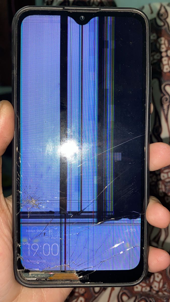 Terimakasih untuk 2 tahun terindah ini 🥰🫶🏻 Pap Hp Rusak, Broke Phone, Cracked Phone, Iphone Wallpaper Plants, Broken Phone Screen, Assuming Quotes, Fake Phone, Sardar Fashion, Broken Iphone Screen