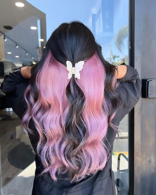 Peekaboo Pastel Hair, Black Hair With Pink Peekaboos, Peek A Boo Pink Hair, Pink And Black Hair Ideas, Black Hair With Pink Underneath, Peak A Boo Hair Color, Peek A Boo Hair Color, Peekaboo Hair Ideas, Peak A Boo Hair