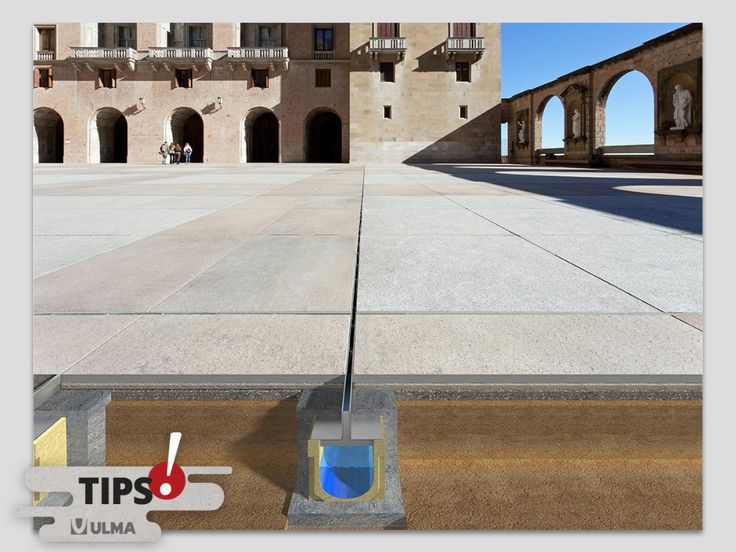 an image of a building that looks like it is in the middle of a courtyard