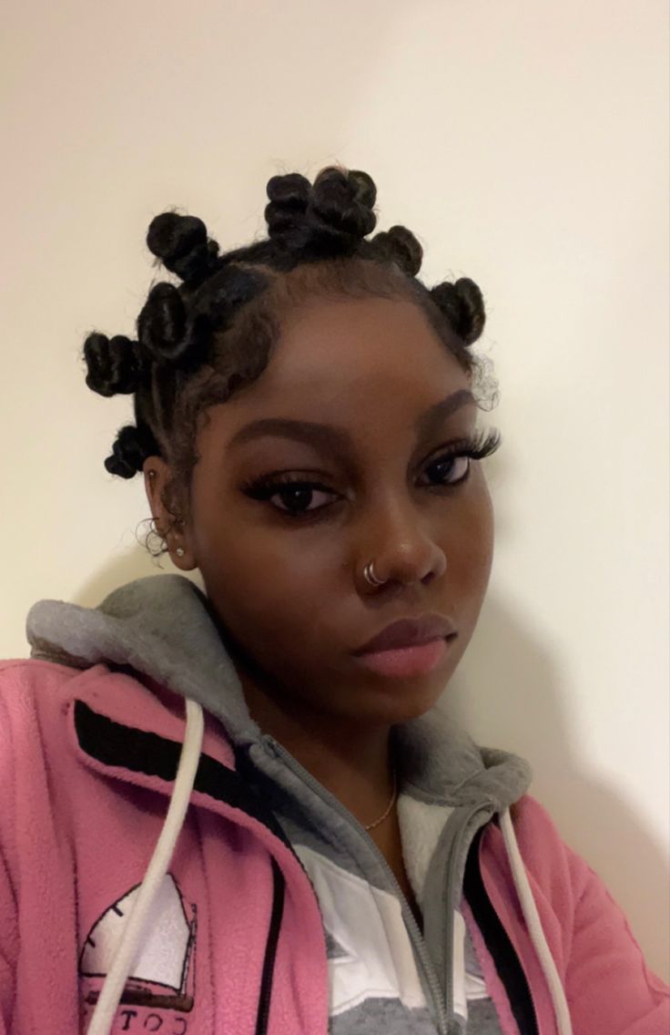 Shirt Curly Hairstyles, Bantu Knot Hairstyles, Quick Natural Hair Styles, Dyed Hair Inspiration, Braids Hairstyles Pictures, Girls Natural Hairstyles, Bantu Knots, Twist Braid Hairstyles, Protective Hairstyles Braids