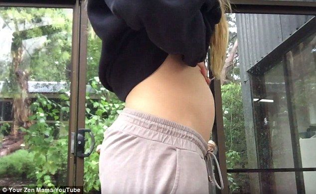 Pregnant Teresa Palmer shows off her 13-week baby bump 9 Week Baby Bump, 4 Weeks Pregnant Belly, One Month Pregnant Belly, 13 Week Baby Bump, 12 Week Baby Bump, 3 Months Pregnant Belly, Small Pregnant Belly, Pregnant Tummy, Small Baby Bump