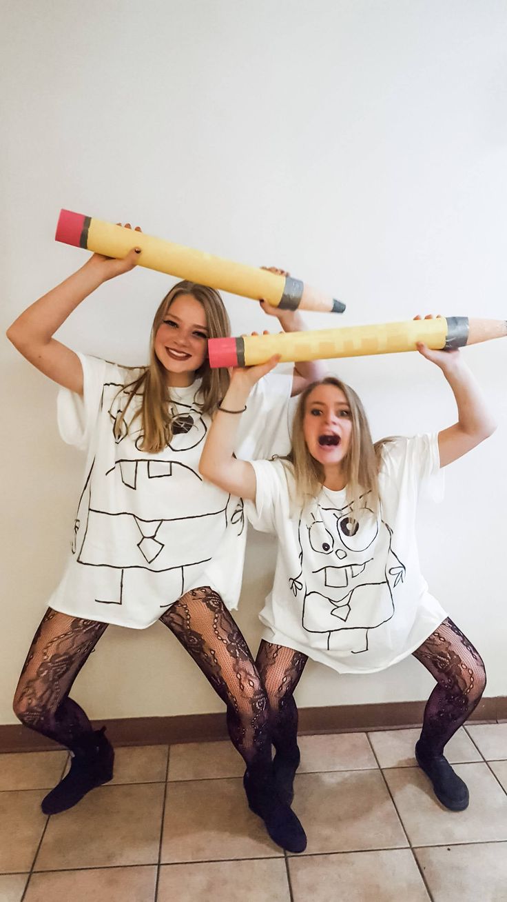 Spongebob Theme Rave Outfit, Spongebob Squarepants Costume Diy, Pearl Halloween Costume Spongebob, Doodle Bob Halloween Costume, Spongebob Halloween Costumes Women, Spongebob Theme Party Costume, Sponge Bob Outfits, Spongebob Dress Up Party, Spongebob Party Outfit Ideas