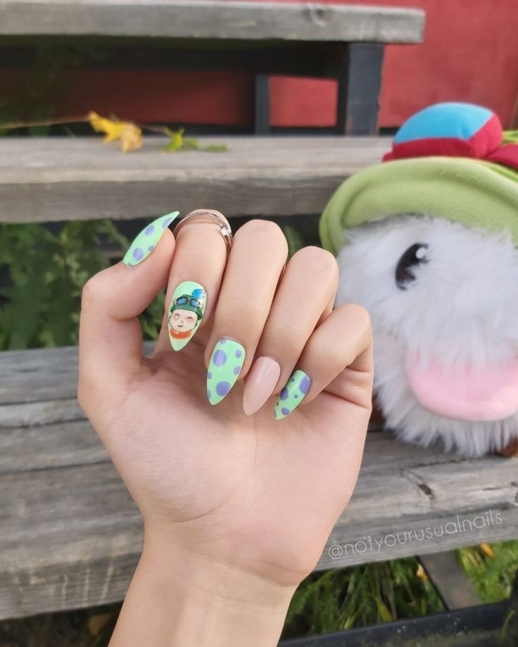 Hand painted League of legends nails League Of Legends Nails, Lol Nails, League Of Legends, Gemstone Rings, Hand Painted, Gemstones, Nails