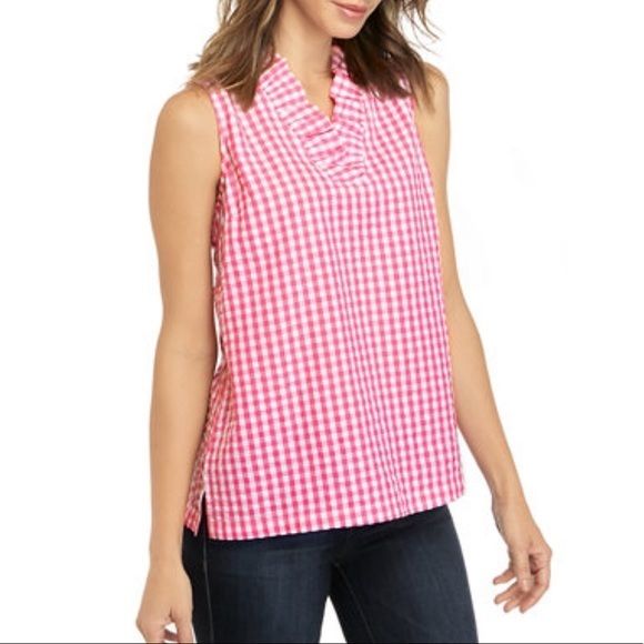 Crown & Ivy Pink White Sleeveless Gingham Blouse Size- Petite Medium Details- Pink & White Gingham Pattern Ruffled V Neck Sleeveless Condition- Nwt New With Tags Approximate Measurements- Armpit To Armpit- 18.5 Inches Length- 34 Inches (K4) Spring Gingham Sleeveless Blouse, Spring Sleeveless Gingham Blouse, Sleeveless Gingham Blouse For Spring, Spring Sleeveless Tank Top For Picnic, Summer Plaid Tank Top, Spring Gingham Sleeveless Top, Summer Sleeveless Gingham Blouse, Sleeveless Gingham Blouse For Summer, Sleeveless Gingham Top For Spring