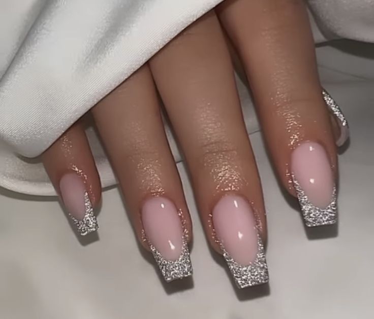 Glittery French Tip Nails Coffin, French Tip Sparkle Acrylic Nails, Glitter French Nails Coffin, Ballerina Tip Nails, Nye Nails Square, Silvester Nails New Years, White Glitter French Tip Nails, New Years Eve Nails Ideas Sparkle, Nails Pink And Silver